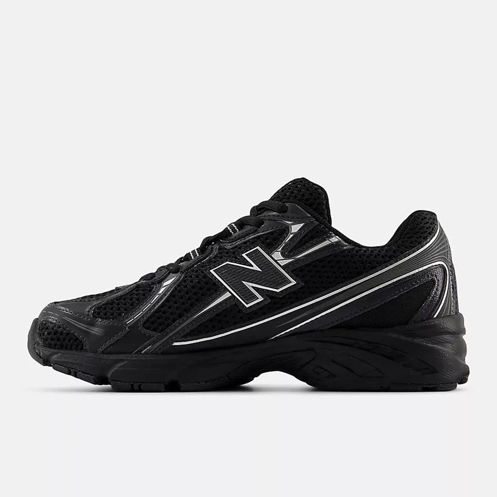 New Balance 740