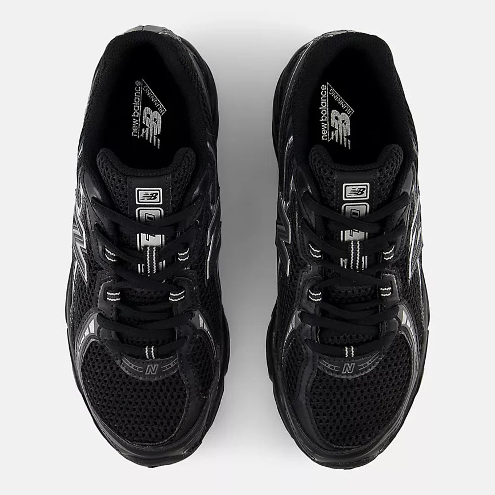 New Balance 740