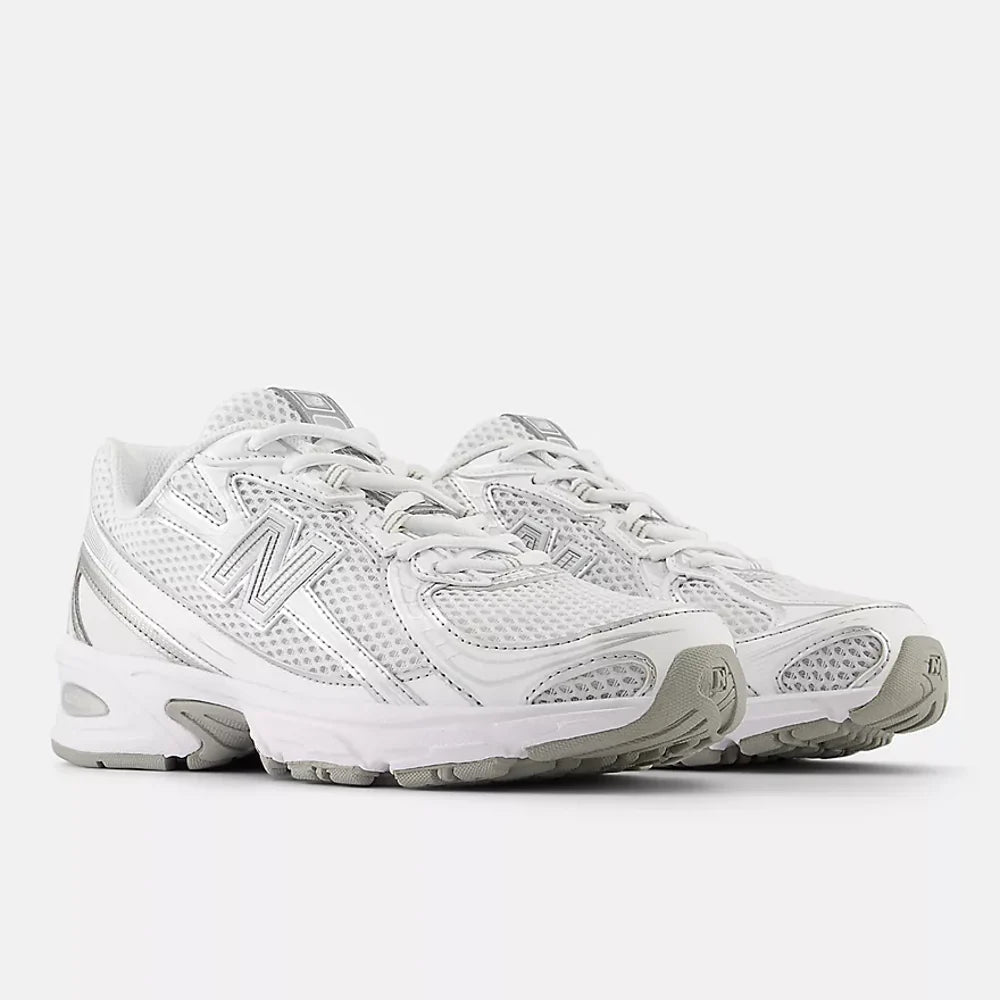 New Balance 740